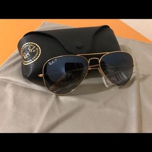 NWT RAY-BAN (POLARIZED) SUNGLASSES